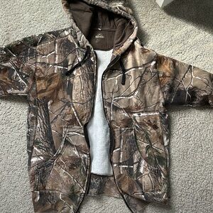 Real tree camo zip up size small